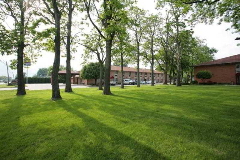 Baymont By Wyndham Robinson Hotel Buitenkant foto