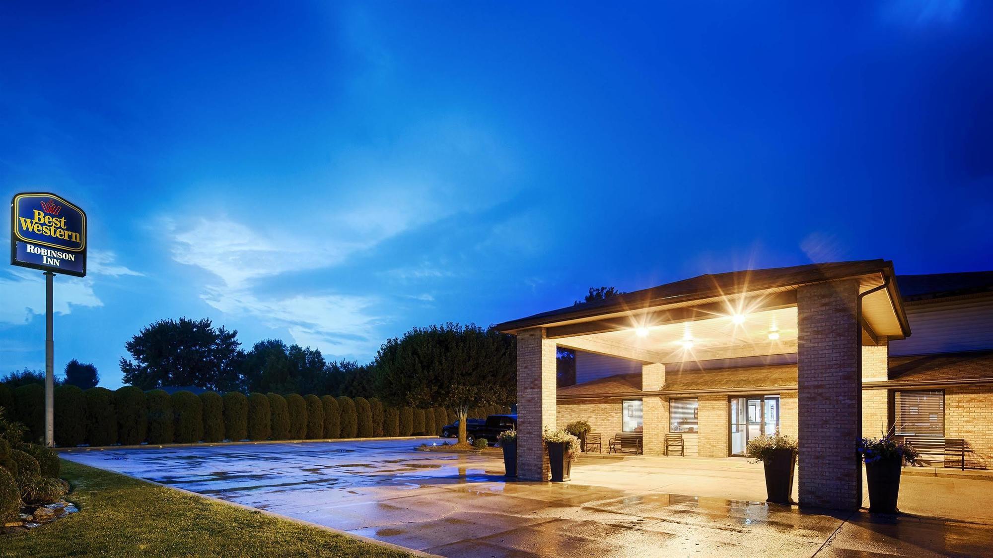 Baymont By Wyndham Robinson Hotel Buitenkant foto